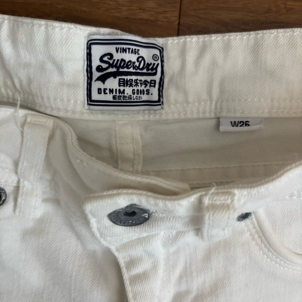 Superdry White Stretch Denim Bermuda Shorts Size 26 - Picture 6 of 6